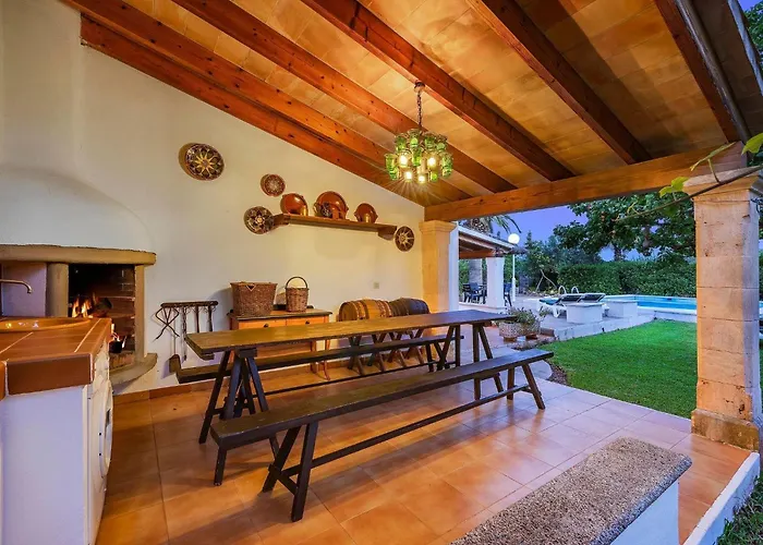 Charmante Ideal Fuer Paare Oder Familien By Interhome Сasa de vacaciones Pollensa
