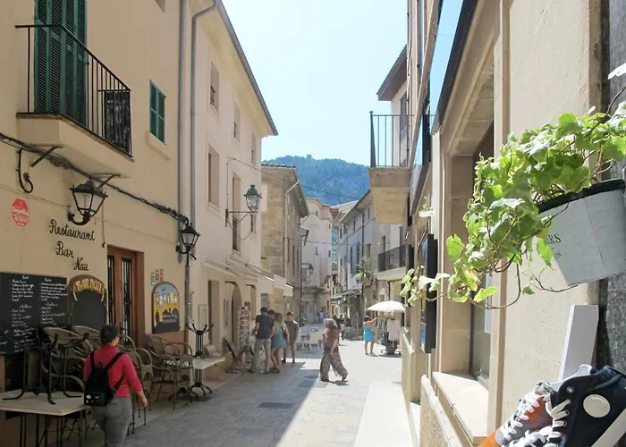 Charmante Ideal Fuer Paare Oder Familien By Interhome Сasa de vacaciones Pollensa