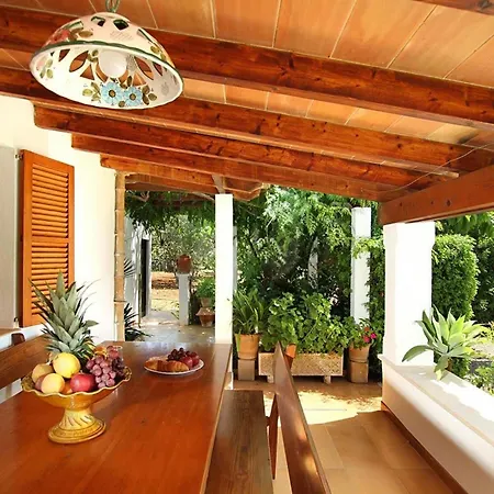 Charmante Ideal Fuer Paare Oder Familien By Interhome Сasa de vacaciones *
